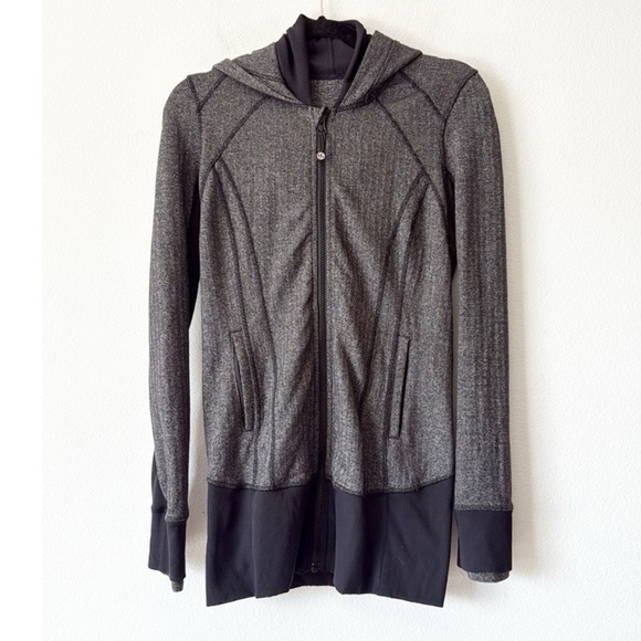 Lululemon Daily Practice Jacket
Heathered Herringbone Heathered Black Black - Picture 11 of 15